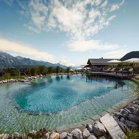 Prázdninový areál Almdorf Reiteralm 4*