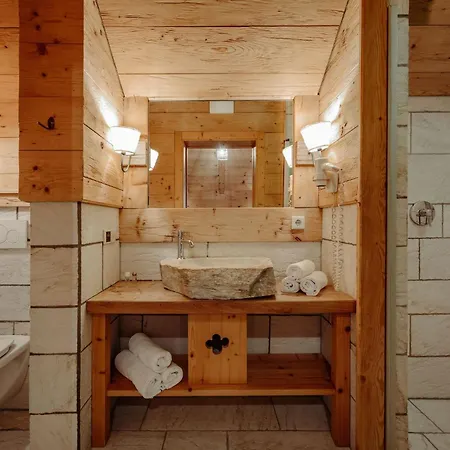 Prázdninový areál Almdorf Reiteralm 4*